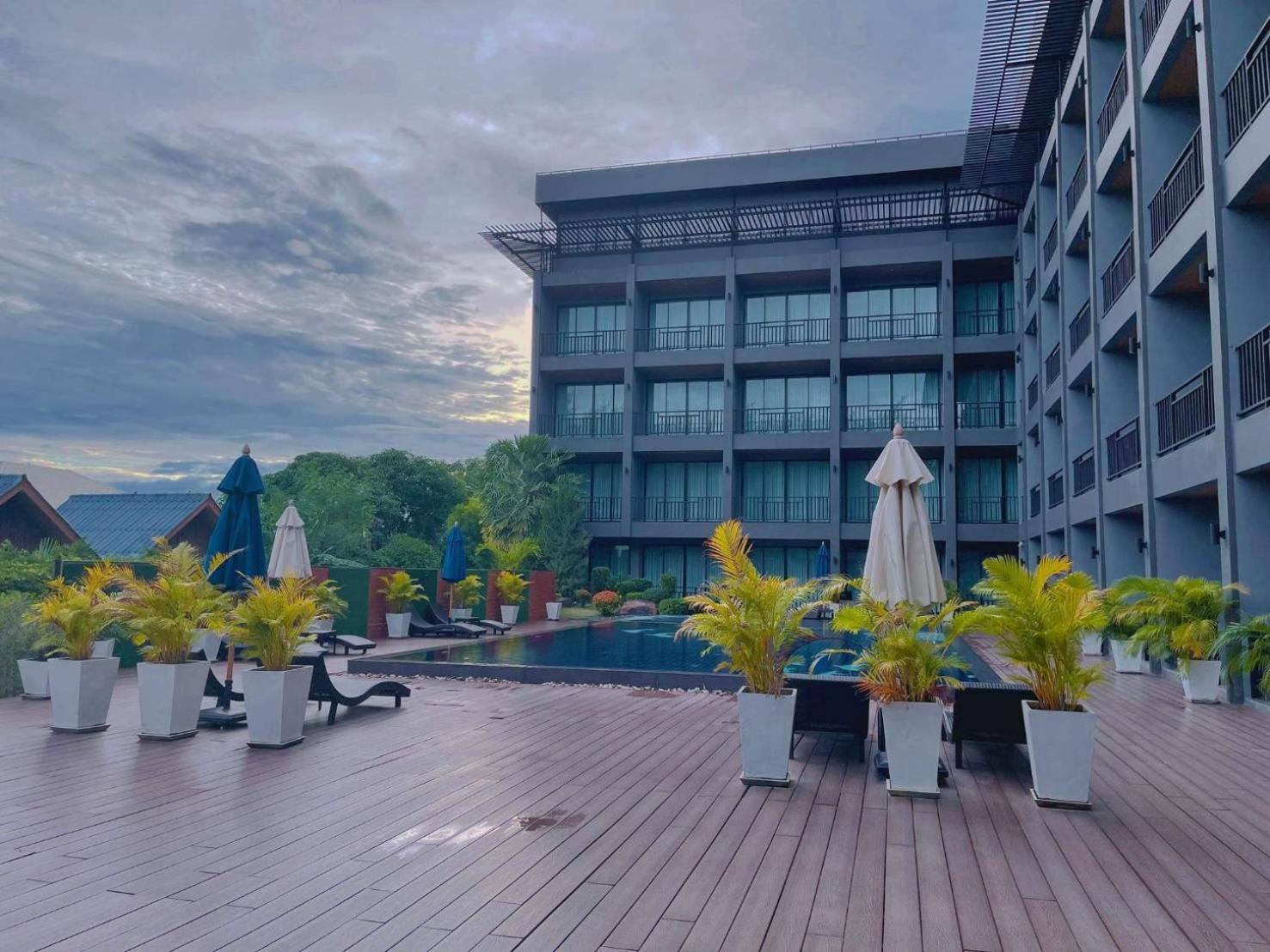 Sun Marina Cha-Am Hotel Bagian luar foto